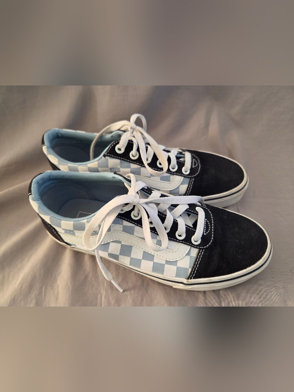 Classic Checkerboard Lace-Up Women's Sneakers - Black & Light Blue Size 8